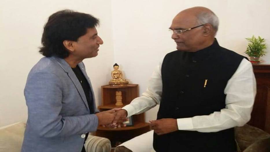 Comedian Raju shrivastav emerges from five star life