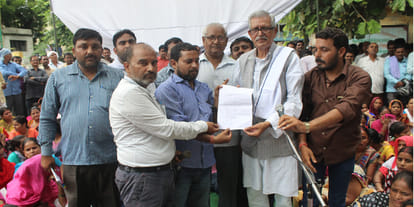 shikshamitra protest continues for fourth day in uttar padesh