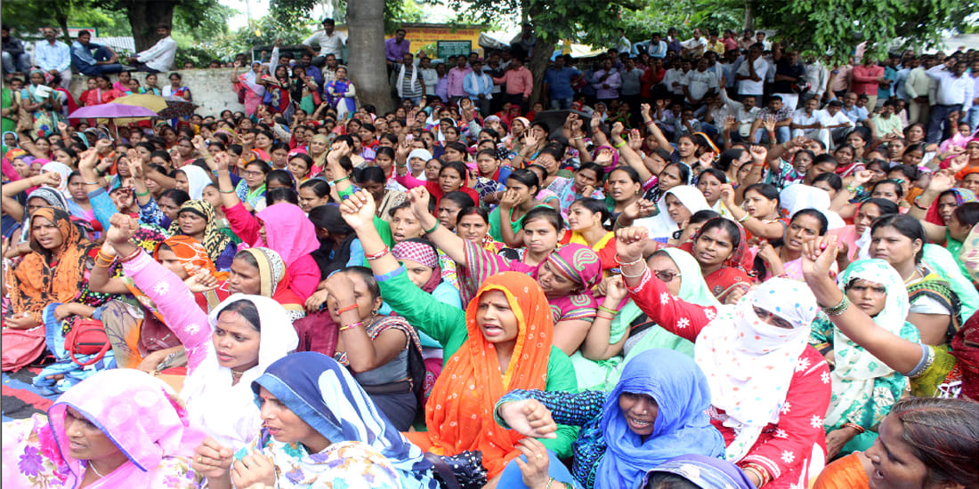 shikshamitra protest continues for fourth day in uttar padesh