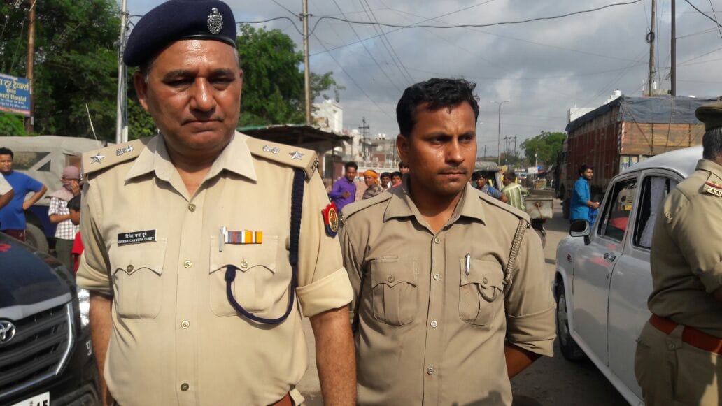 this is story of sacrifice of agra police constable satish