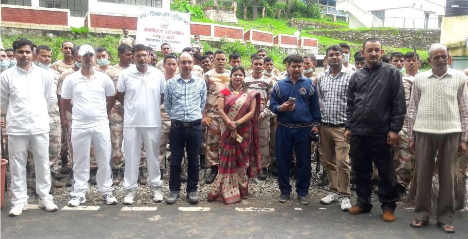 Snowman launches cleanliness campaign in the city