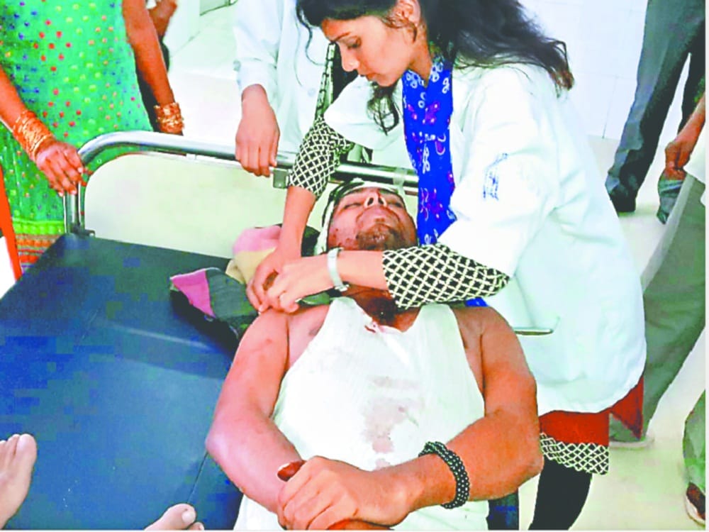 thirteen people injured in auto accident at kotdwar