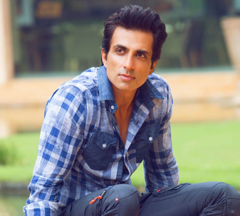 sonu sood emotional post for his father death anniversary