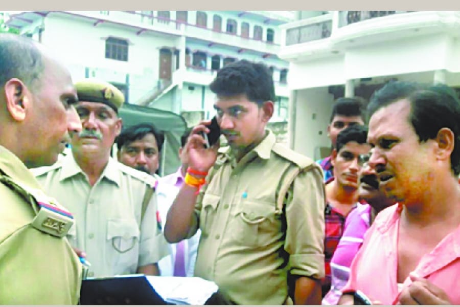 A man kidnapped and get beaten in amethi.