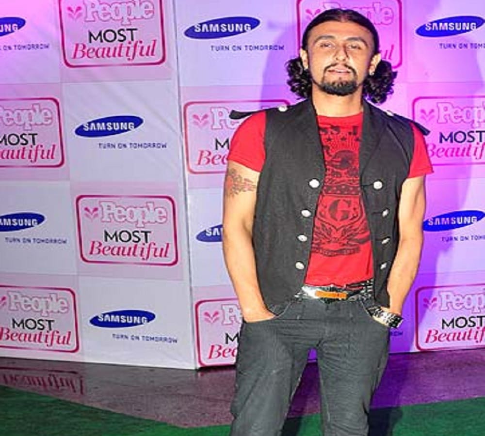 Sonu Nigam these hair styles popular among the girls 