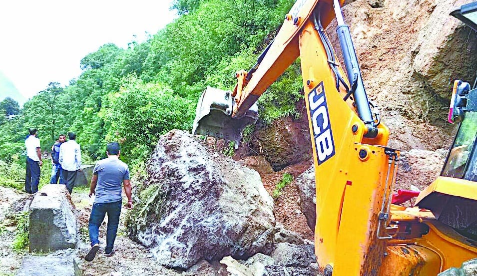 Mining mafia tried to kill JCB machine on trainee IAS officer