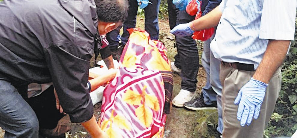 Man Sets Himself on Fire near dalai lama temple in dharamshala mcleodganj 