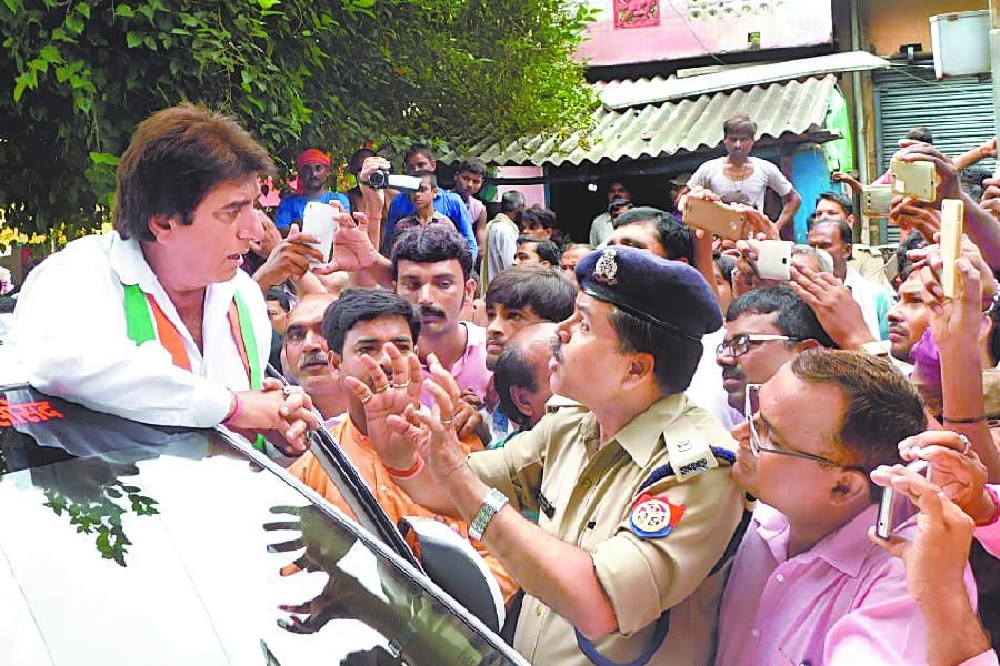 raj babbar stops the construction of national highway in ambedkarnagar.