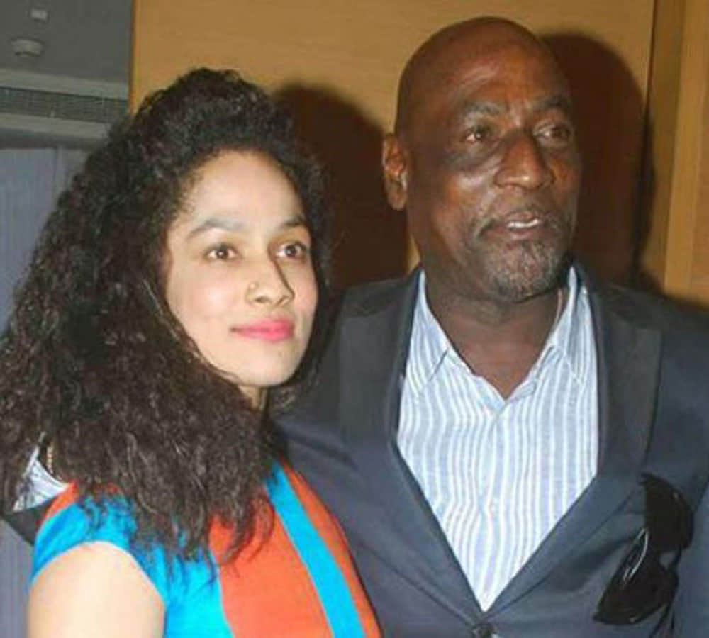 Neena Gupta Says Single Woman Means She Is Available Society Still Regressive 