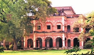 Pictures of Hindu hostels will change