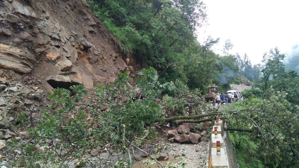 char dham yatra route blocked due to rain