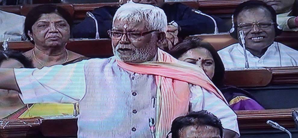 BJP MP hukumdev narayan attacked on congress on allegley alliagtions of mob lynching