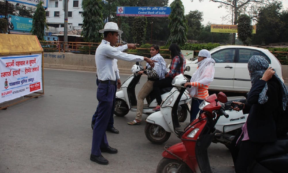 school children control the Traffic in Chhattisgarh 