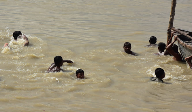 Four student die in Ganga drowning