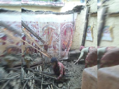 two house collapse in karanprayag due to heavy rain