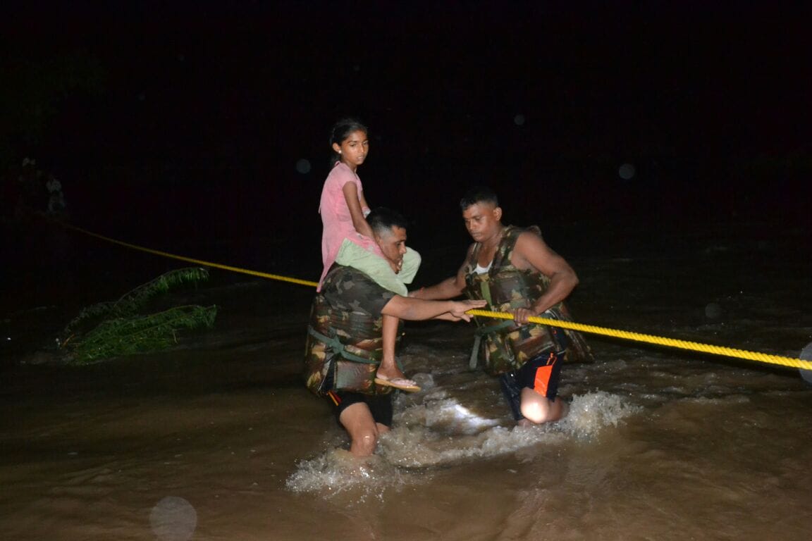 indian army continues rescue operations in flood affected area of rajasthan