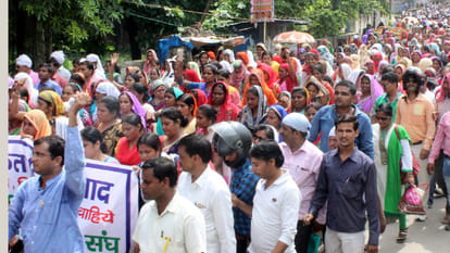 shikshamitra unconscious during protest