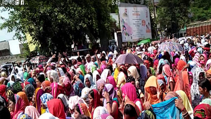 shikshamitra unconscious during protest