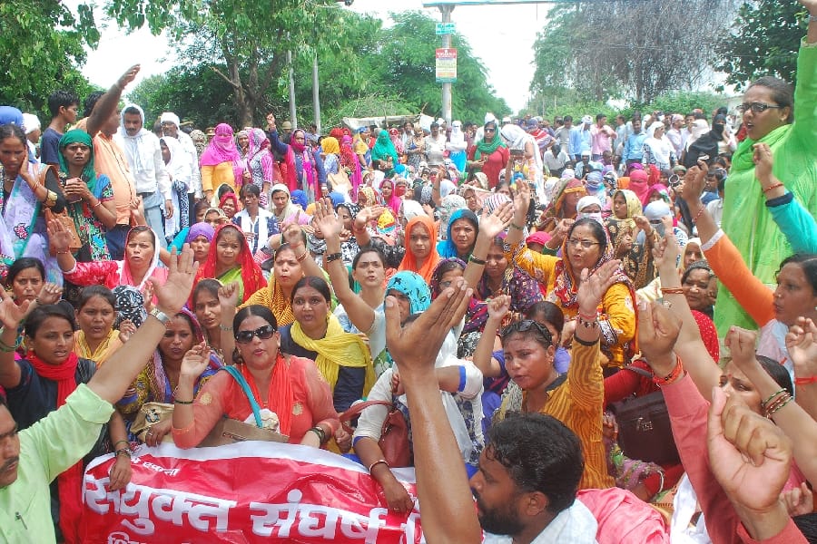 shikshamitra protest in different districts in Uttar Pradesh.