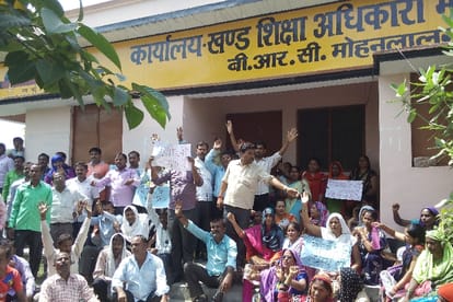 UP government says we will follow supreme court decision on shikshamitra issue.