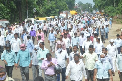 UP government says we will follow supreme court decision on shikshamitra issue.