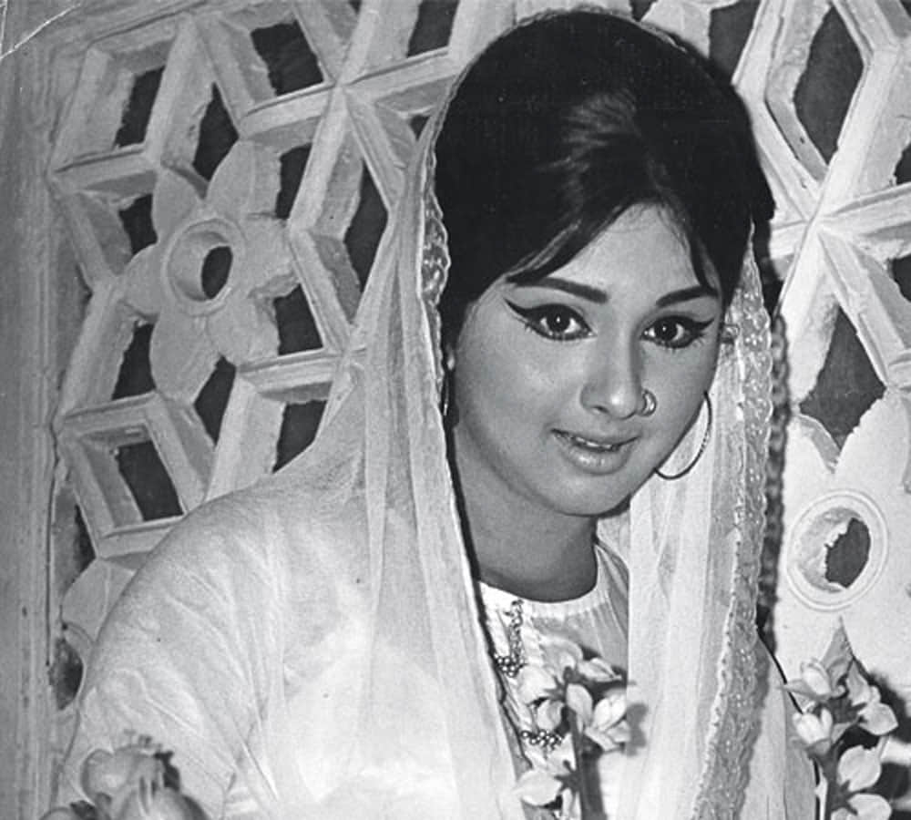 Leena Chandavarkar Birthday know unknown facts about actress life and career