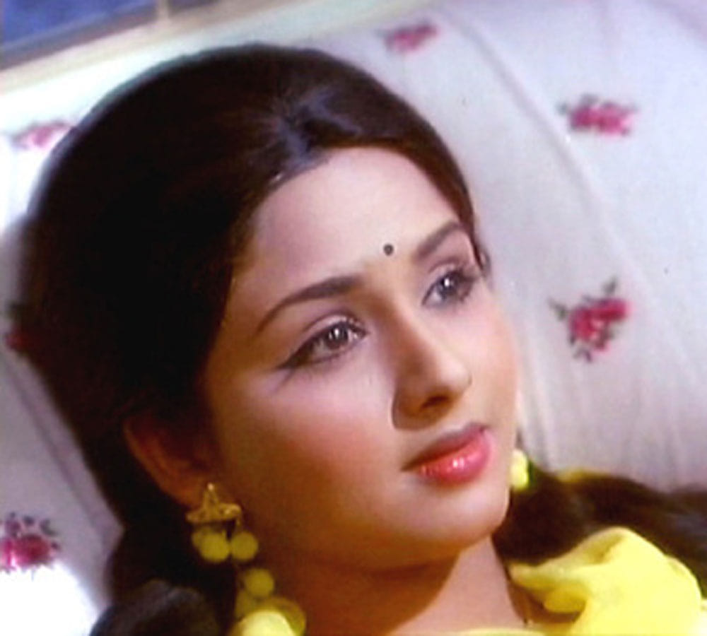 actress leena chandavarkar and kishore kumar wife life struggle