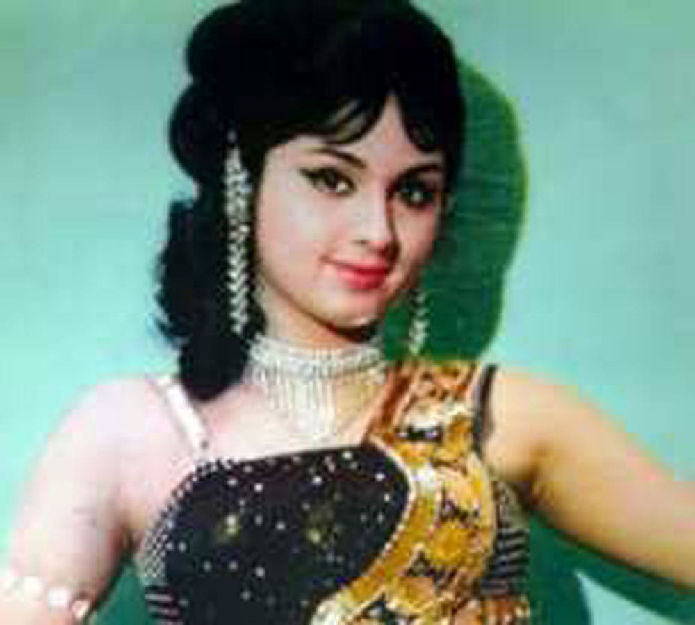 Leena Chandavarkar Birthday know unknown facts about actress life and career