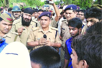 two died in an accident in raebareli.