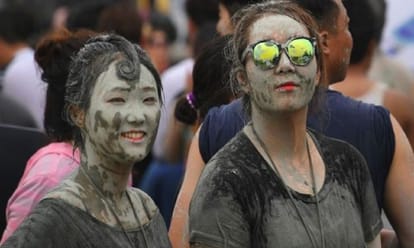 Disturbance on buying 'mud' from South Korea