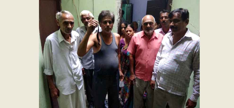 hair braid and its angles creating confusion before police in delhi  