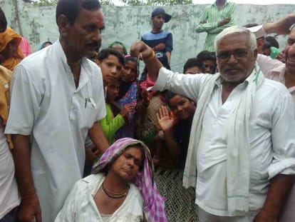 woman in mathura doing this to prevent hair cut