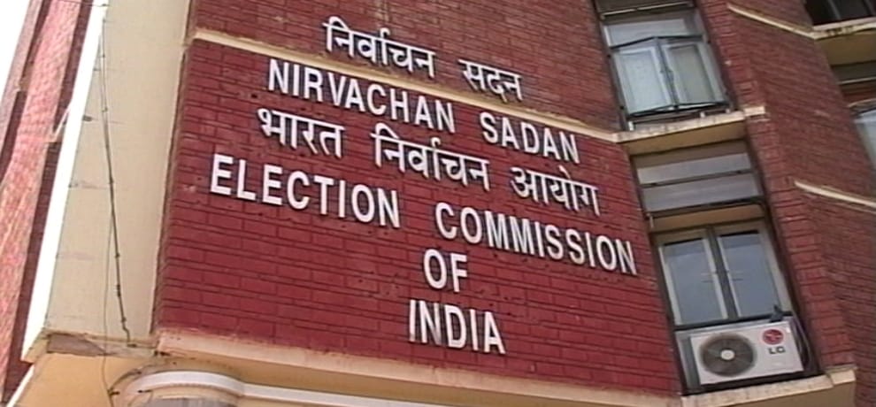 election commissioner op rawat said aap party MLAs disqualification is justified