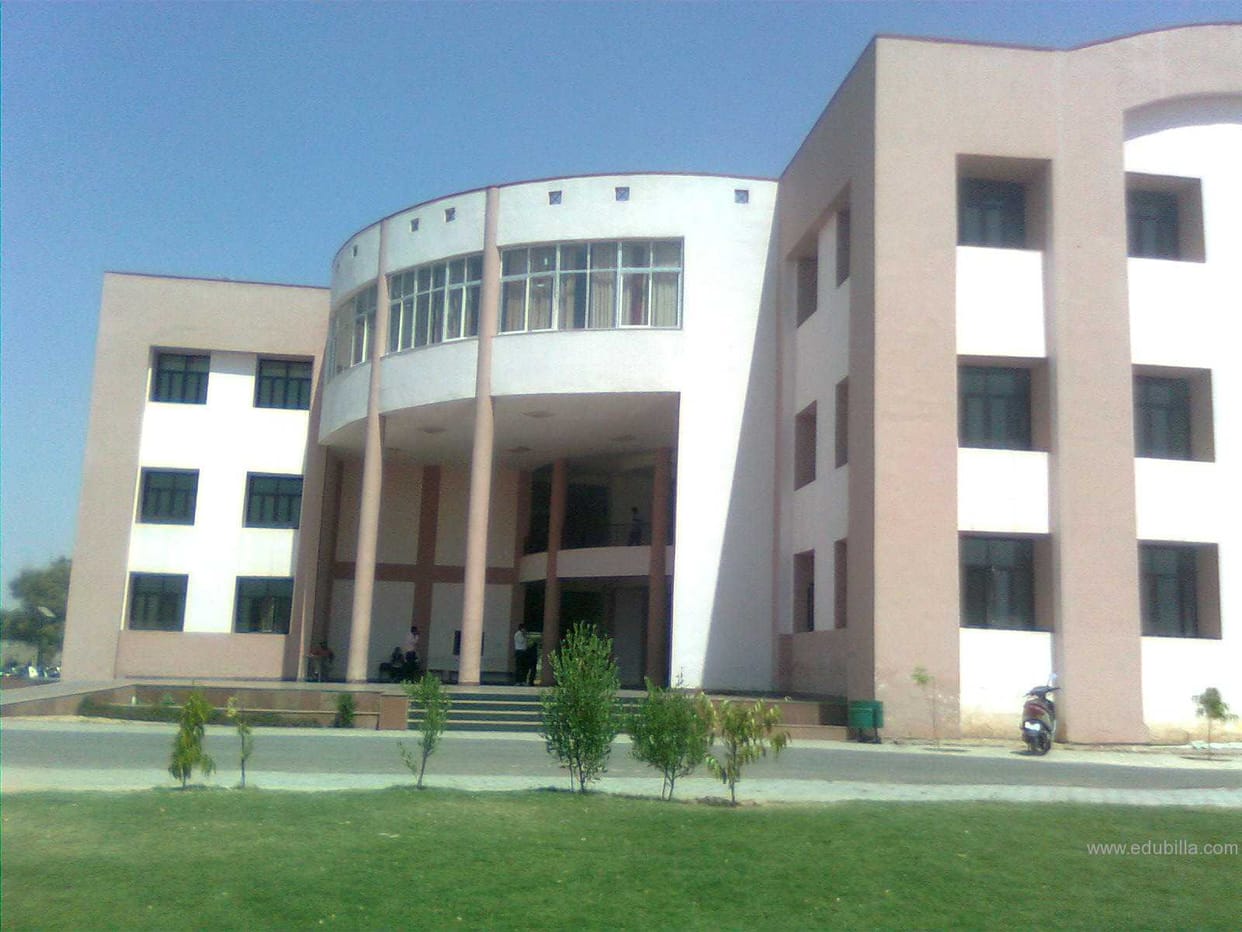 kiran maheswari inaugurates incubation centre in government engineering college in ajmer 