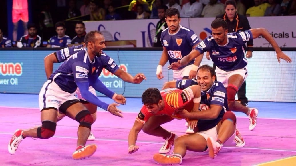 pro kabaddi league 2017: Debutante gujarat fortune giants beats Dabang Delhi 