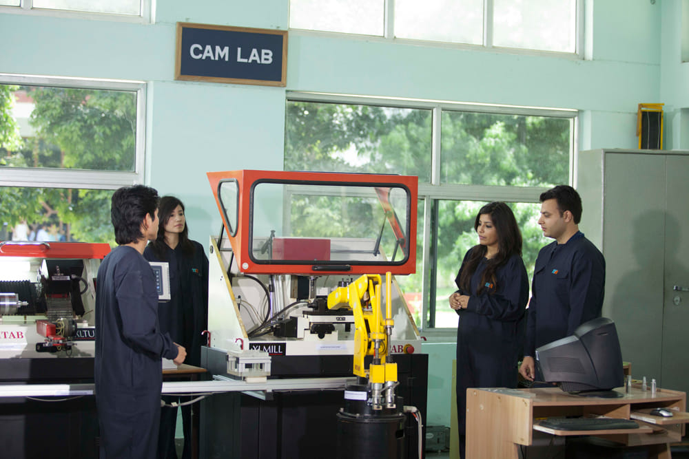 students will get training in tata advance lab with the diploma in engineering at graphic era