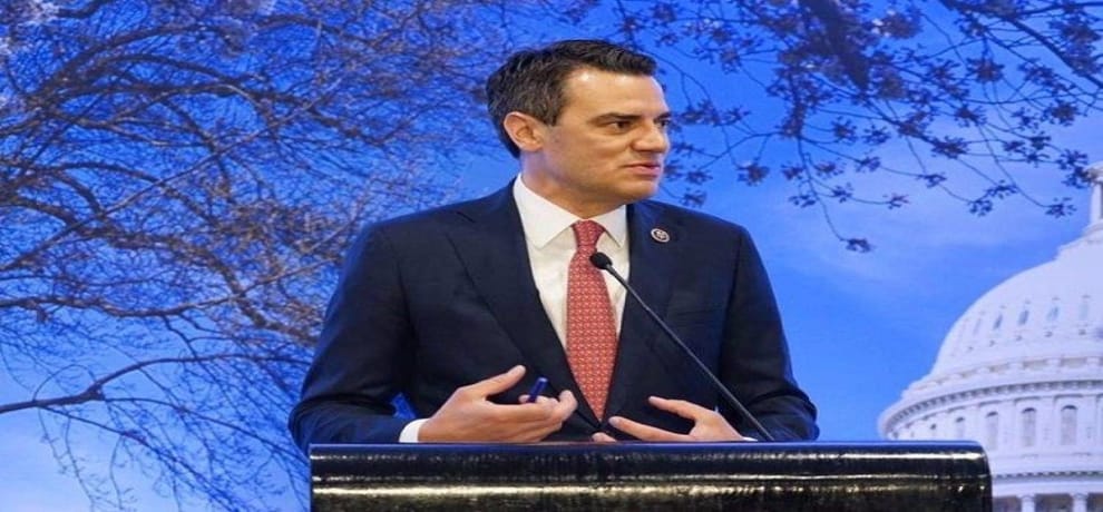 Kevin Yoder calls for removal of country quota in Green Card 