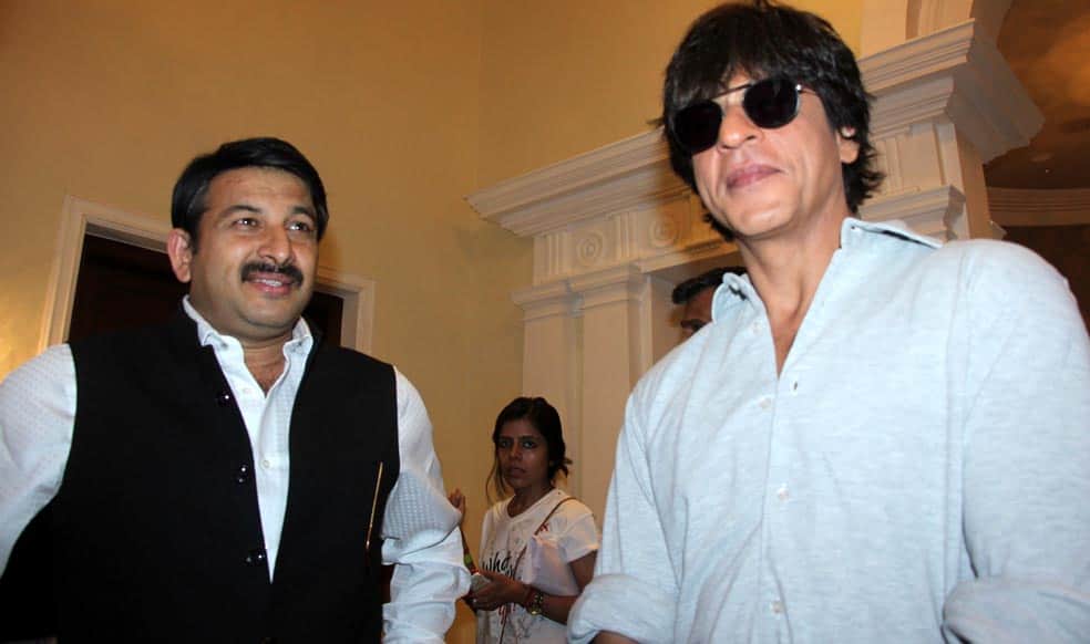 after kejriwal's car manoj tiwari's iphone got stolen