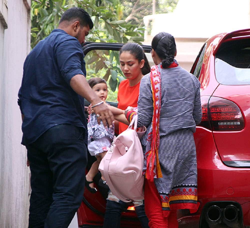 Shahid Kapoor baby Misha walks hand in hand with mommy Mira will make your day