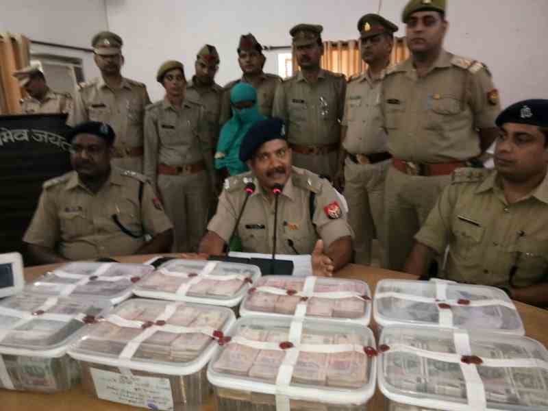 husband wife arrested in mathura for drug smuggling