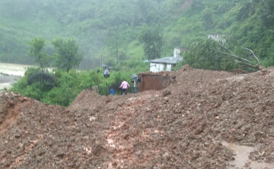 Two Labourer Buried Alive in Land Sliding at Mandi.