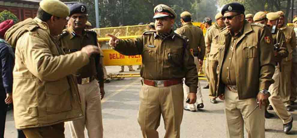 job vacancies in delhi police for graduates by direct interview 55000 salary