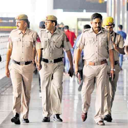 job vacancies in delhi police for graduates by direct interview 55000 salary