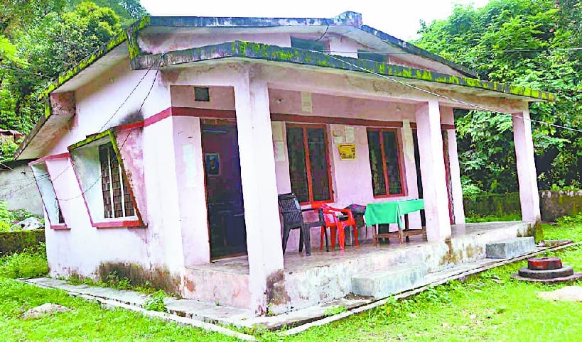 Patwari takes charge of Thal Tehsil