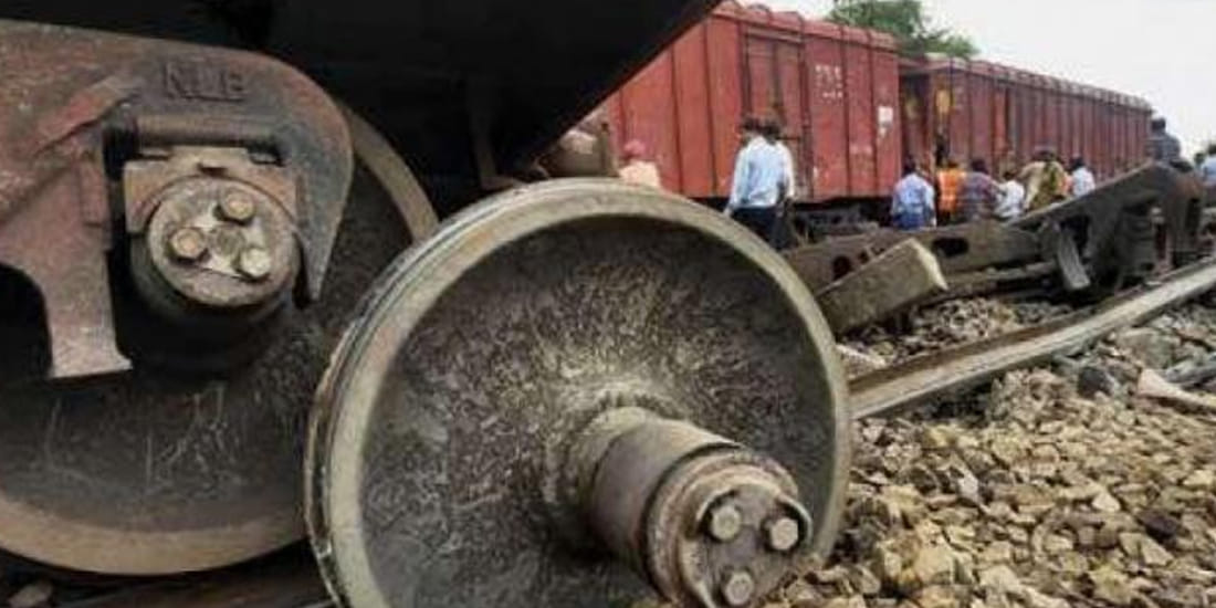 Lucknow-Delhi route blocked near hardoi due to Two coaches of track off maulage  