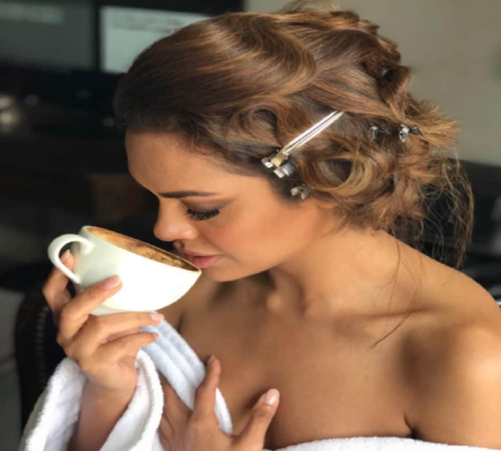 Esha Gupta skimming lingerie photo shoot goes viral 