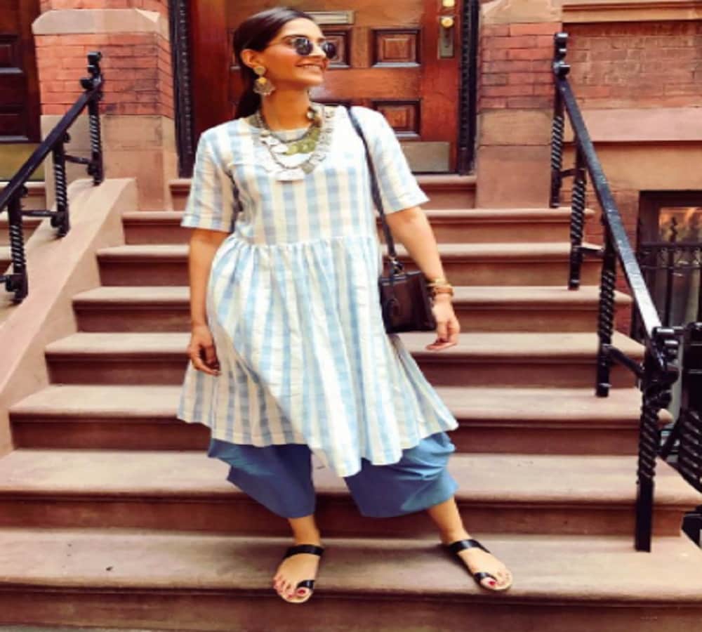 Have you seen Bollywood celebrities cool monsoon look 