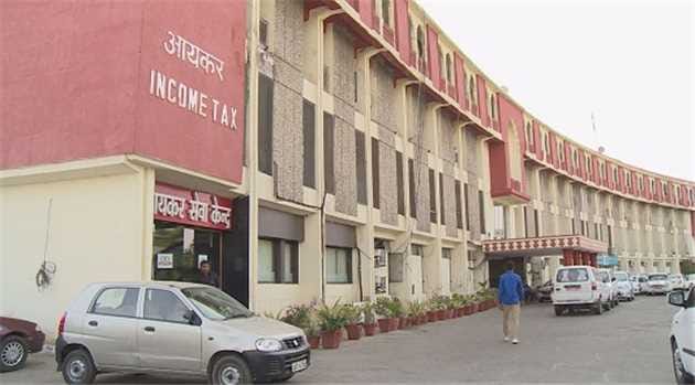 income tax raid at a jewellry firm in jaipur and other state