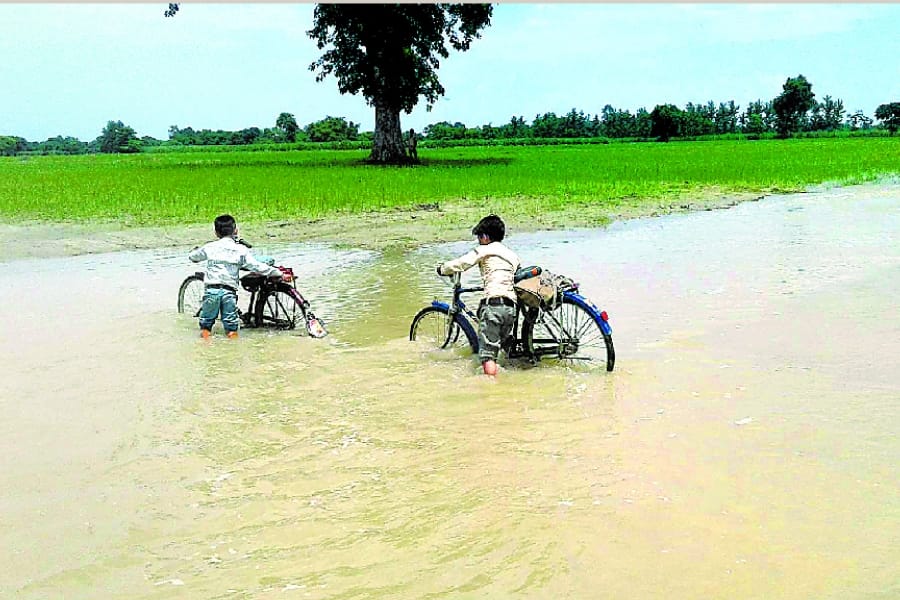 flood in districts in awadh in Uttar Pradesh.