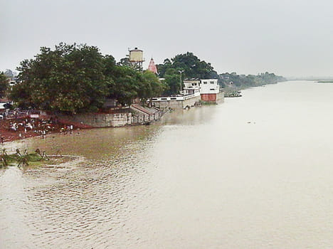 Ganga water level increase  50 cm  in 12 hours